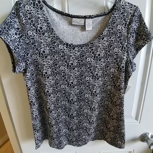 Black & white graphic print short sleeve crew neck